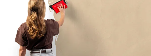 Beton Cire 28 Kiezelbeige aanbrengen wand