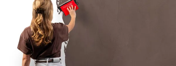 Beton Cire 32 Koffiebruin aanbrengen wand