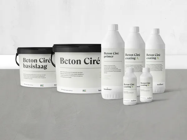 Beton Cire 12 Pastelgrijs badkamerpakket vloer